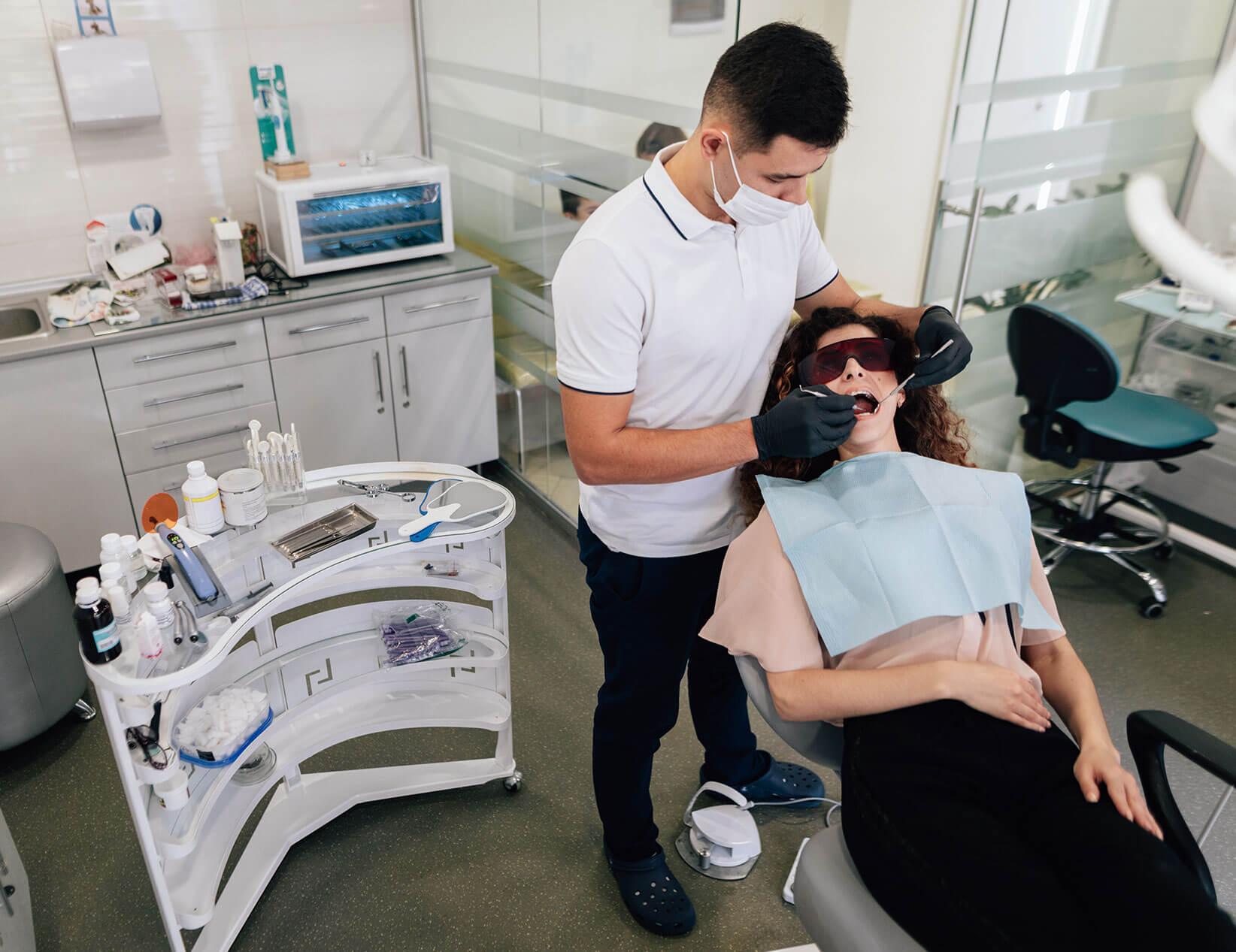 Main view of dental clinic, gallery image 1